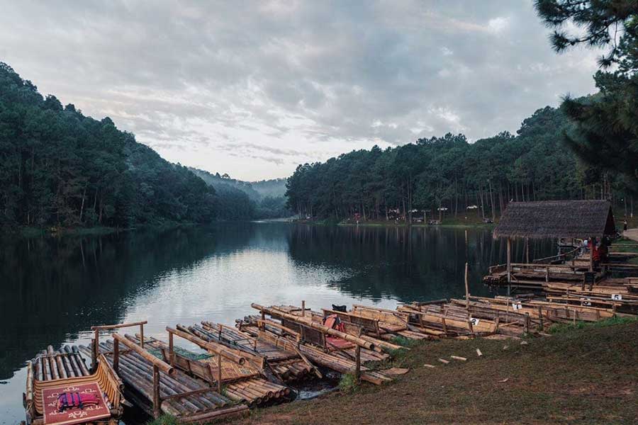  L’acqua cristallina del lago