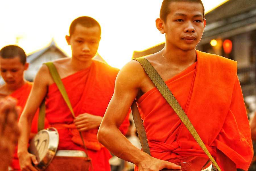 Mantenere il silenzio quando partercipare alla cerimonia