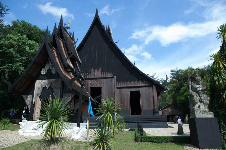 Baan Dam