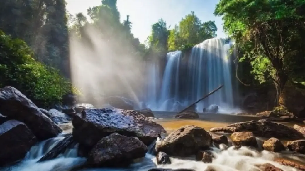 Siem Reap - Montagna di Kulen - Cascata di Kulen (Pc/P)