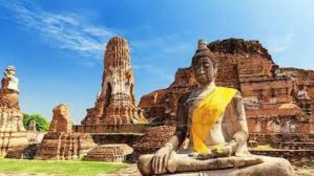 Ayutthaya - Parco storico di Ayutthaya - Volo per Chiang Rai
