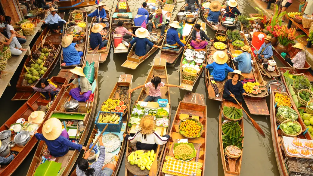 Bangkok - Mercato ferroviario di Maeklong - Mercato galleggiante di Damnoen Saduak - Bangkok