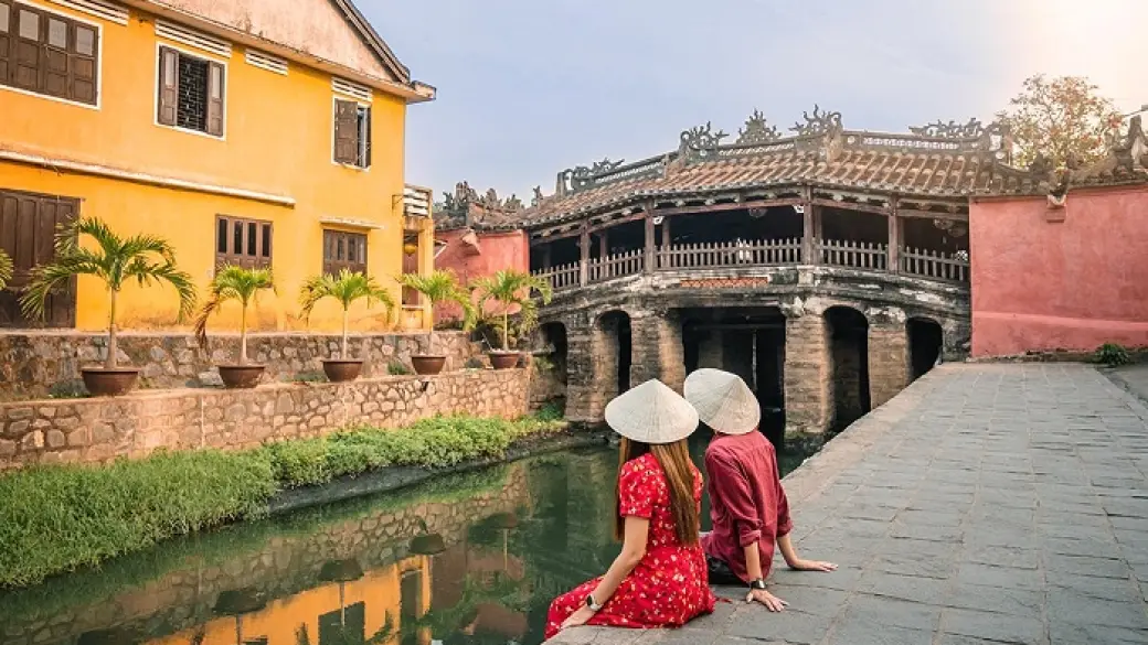 Baia di Ha Long - Hanoi - Volo per Da Nang - Hoi An