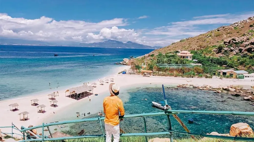 Tempo libero sulla spiaggia a Nha Trang