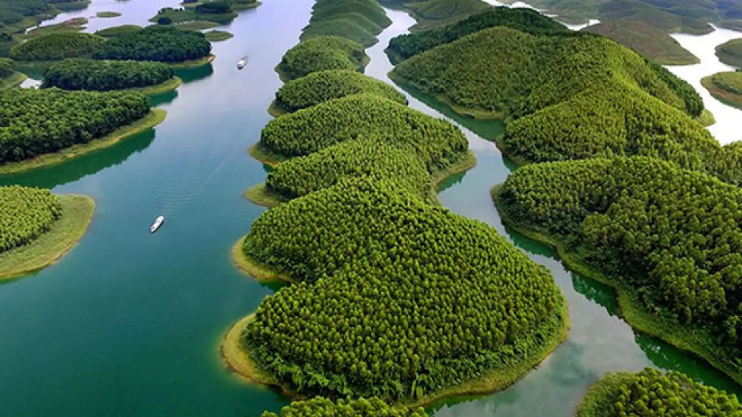 Lago di Thac Ba - Hanoi