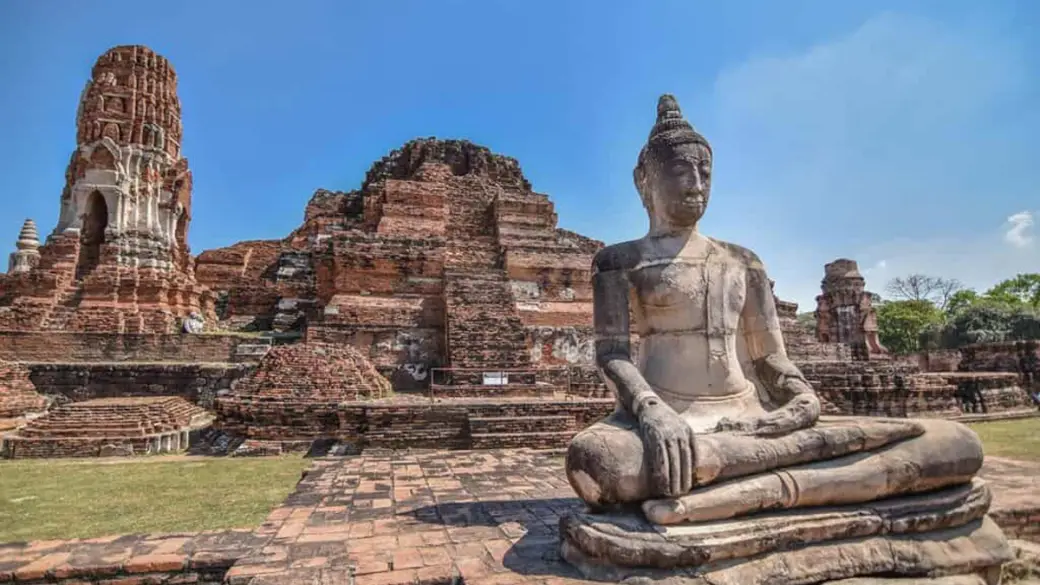 Parco storico di Ayutthaya - Bangkok - Volo Chiang Rai