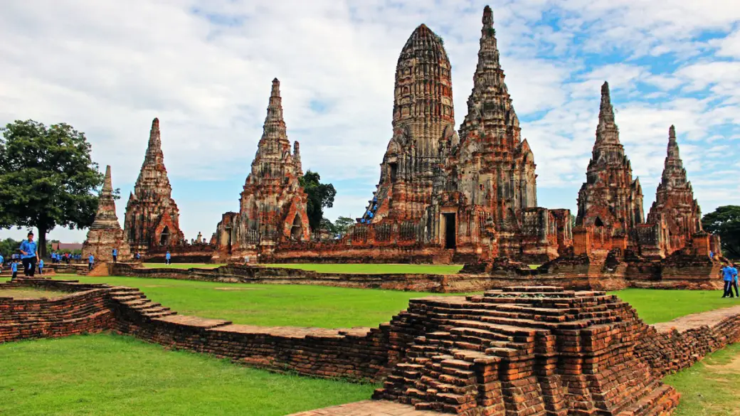 Ayutthaya – Lopburi - Uthai Thani
