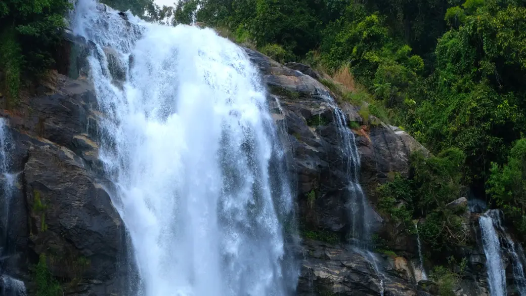 Chiang Mai - Doi Inthanon - Chiang Mai