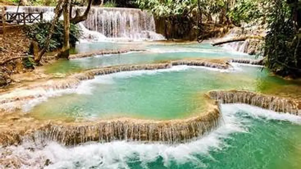 Escursione in barca alle grotte di Pak Ou e alla cascata di Kuang Si