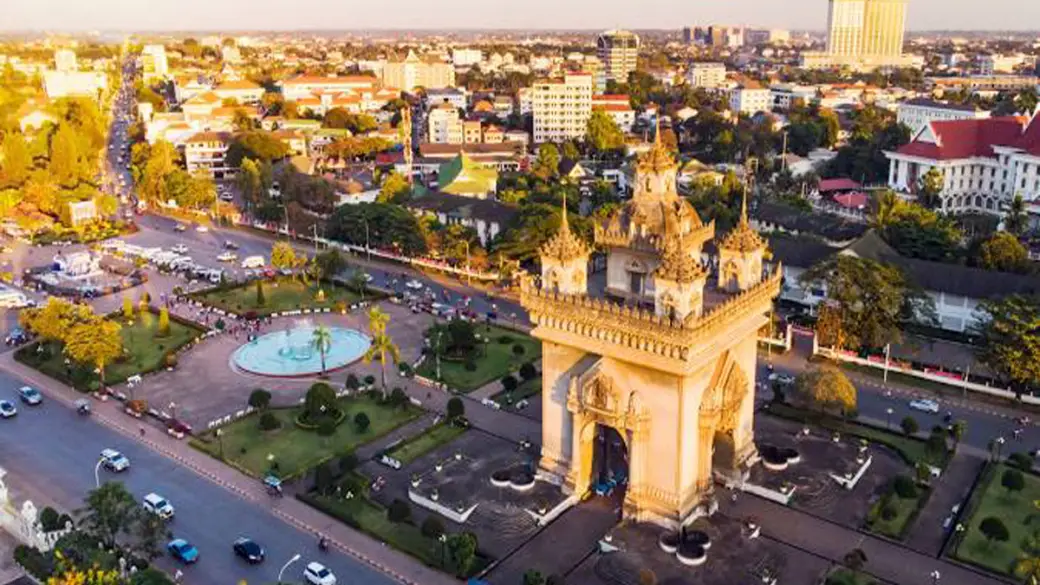 Phnom Penh - Vientiane