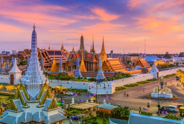 Arrivo a Bangkok (-)