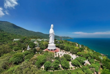 Tempo libero sulla spiaggia a Da Nang (B) Senza guida, senza autista